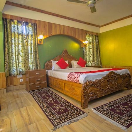 Oyo 23409 Lama Dhim Hotel กาลิมปง ภายนอก รูปภาพ