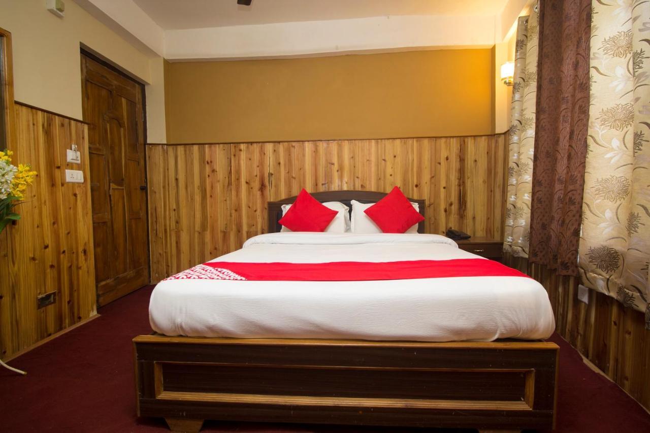 Oyo 23409 Lama Dhim Hotel กาลิมปง ภายนอก รูปภาพ