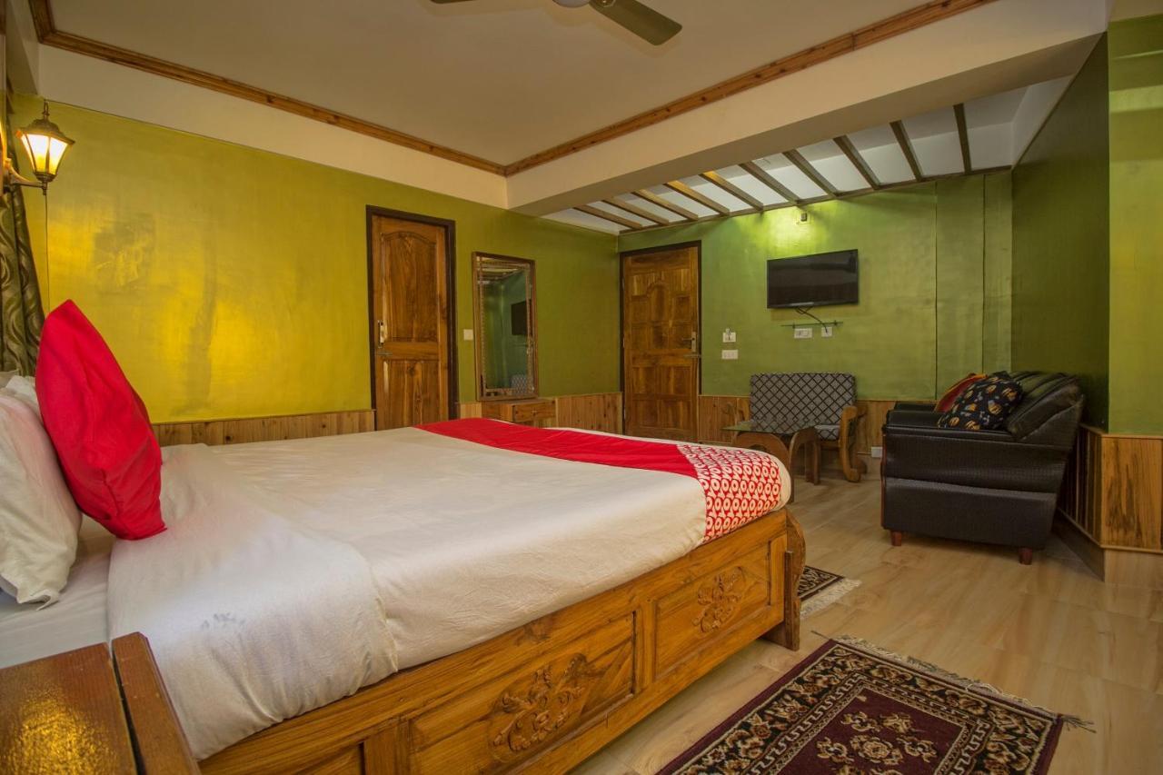 Oyo 23409 Lama Dhim Hotel กาลิมปง ภายนอก รูปภาพ