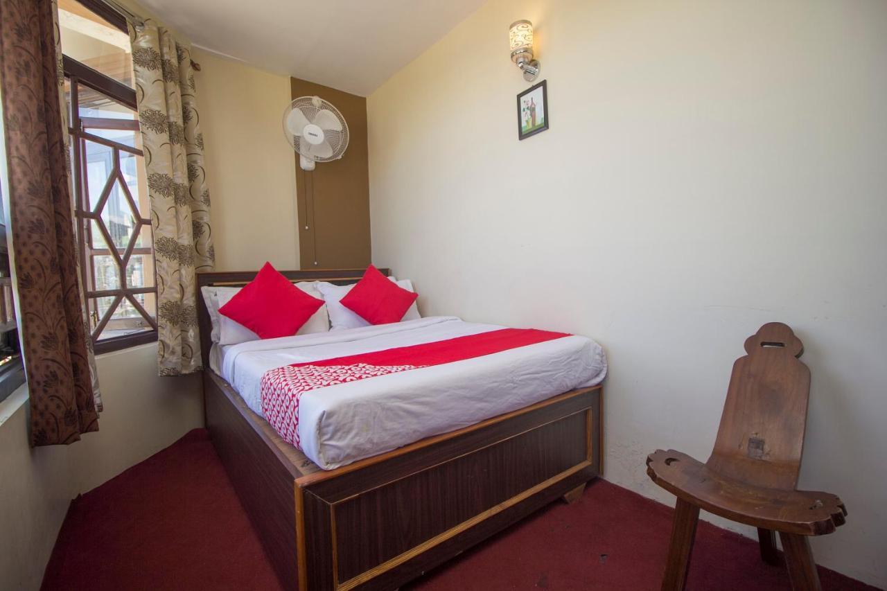 Oyo 23409 Lama Dhim Hotel กาลิมปง ภายนอก รูปภาพ