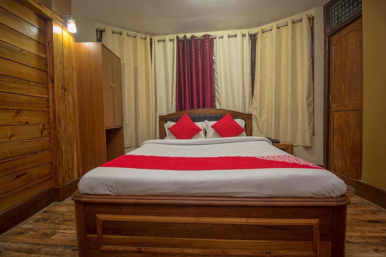 Oyo 23409 Lama Dhim Hotel กาลิมปง ภายนอก รูปภาพ