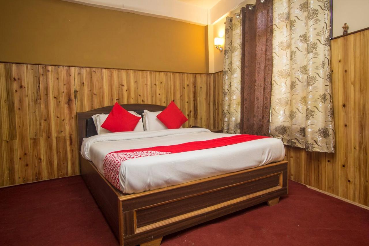 Oyo 23409 Lama Dhim Hotel กาลิมปง ภายนอก รูปภาพ