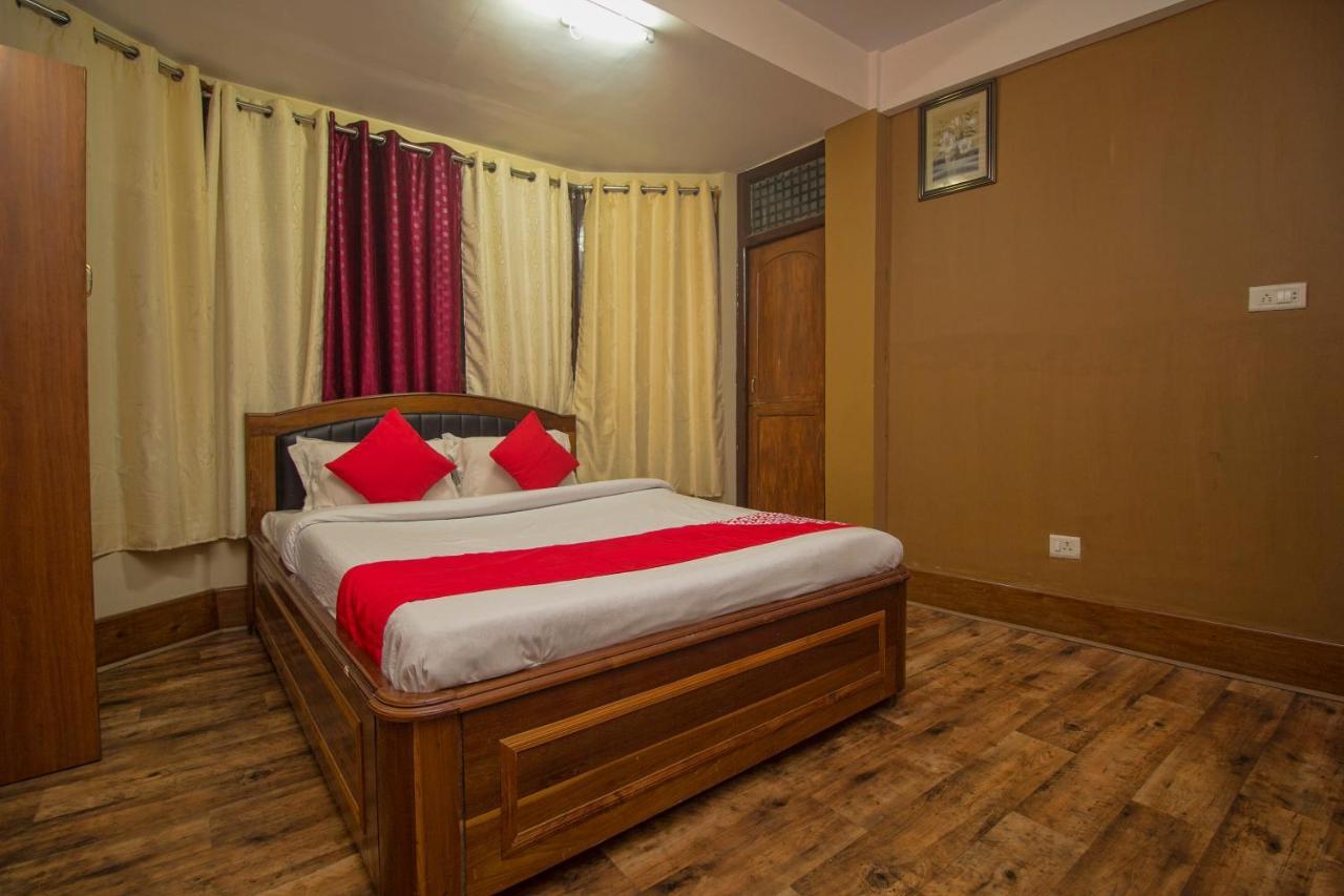 Oyo 23409 Lama Dhim Hotel กาลิมปง ห้อง รูปภาพ